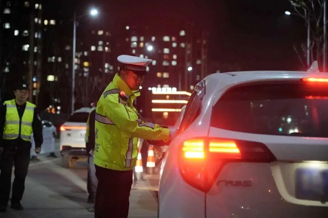 青岛：构建警情治理新机制 打造“生命热线”新标杆 